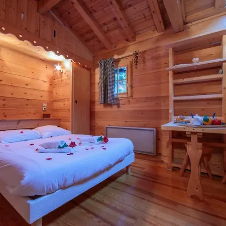 Шале Les Praz-de-chamonix Chalet Sleeps 4